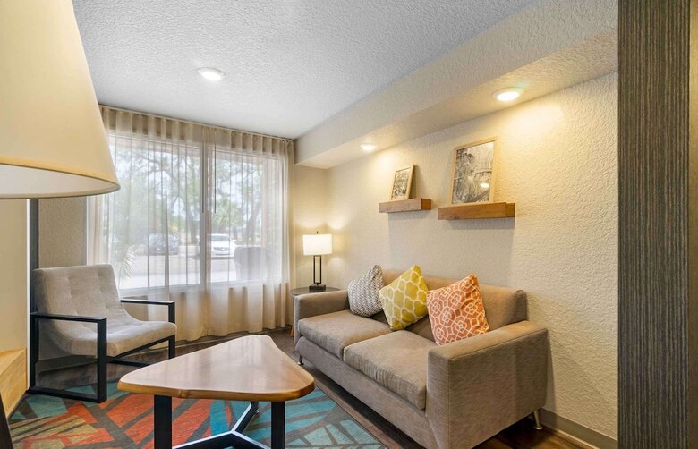 Hotel Extended Stay America Select Suites - Tampa - Northeast