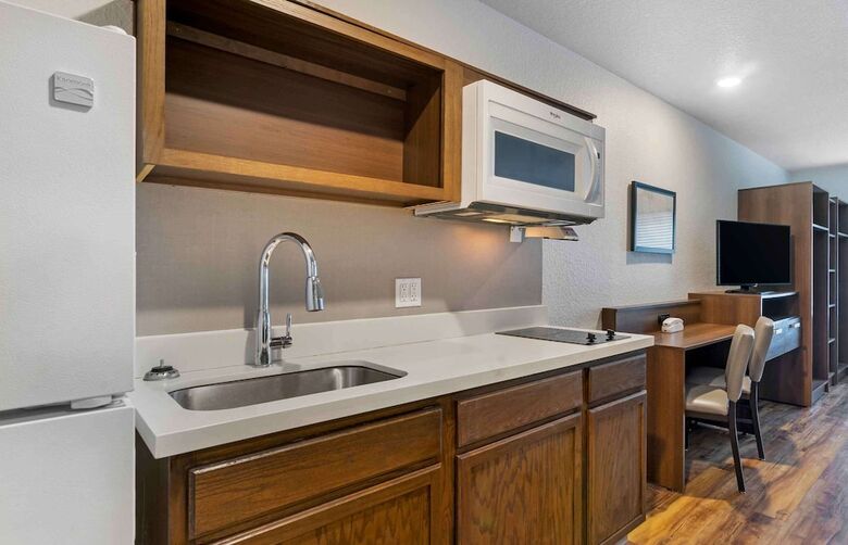 Hotel Extended Stay America Select Suites - Tampa - Northeast