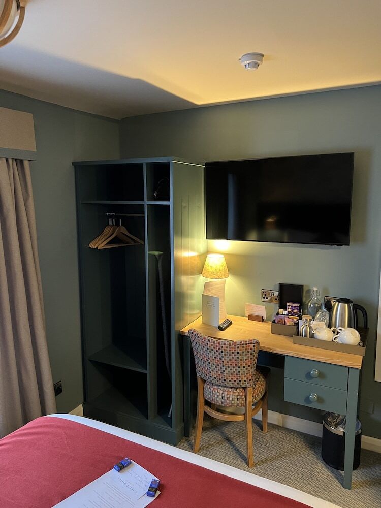 Castle Hotel By Chef And Brewer Collection