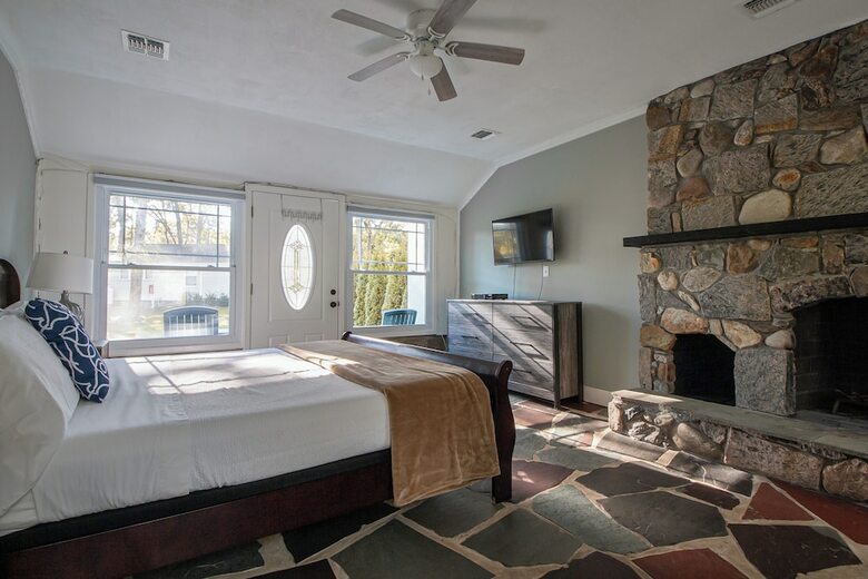 Hampton's Vacation Inn