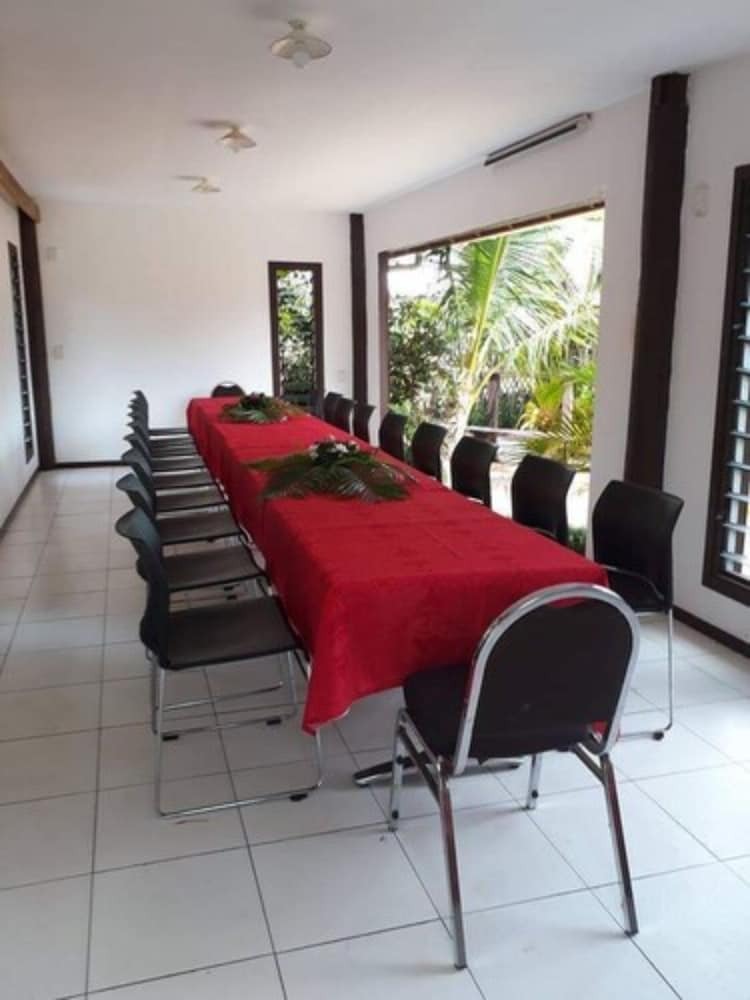 Eden's Edge Hotel