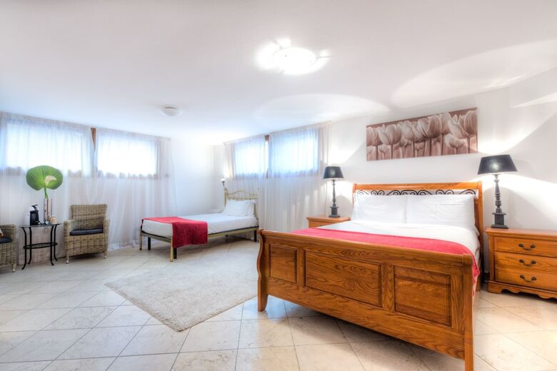 Bed & Breakfast Domus