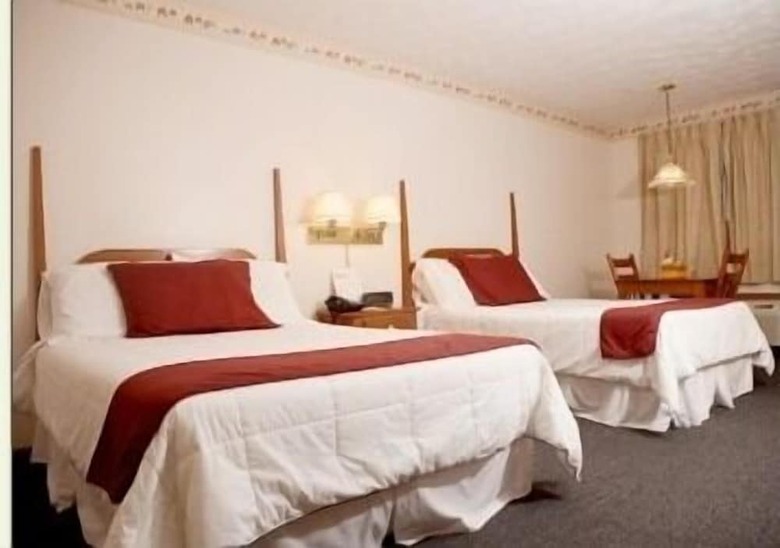 Creekwood Motel