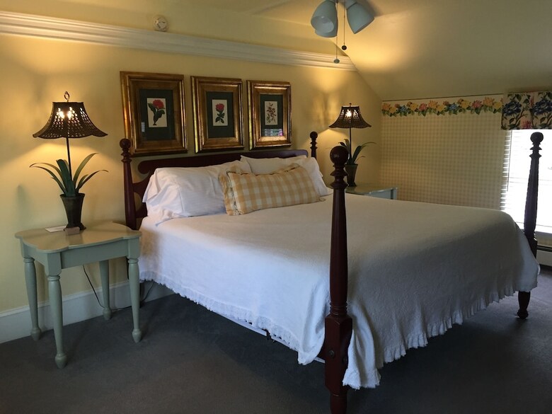Bed & Breakfast Lumberville 1740 House