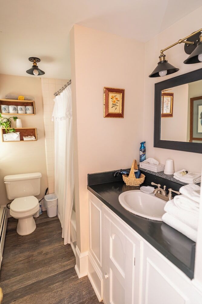 Bed & Breakfast Lumberville 1740 House