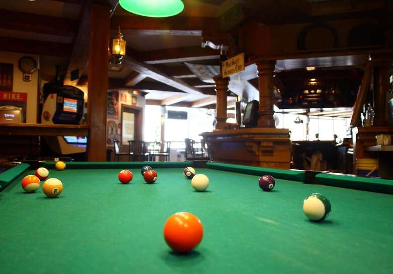 Hotel Whistler's Inn