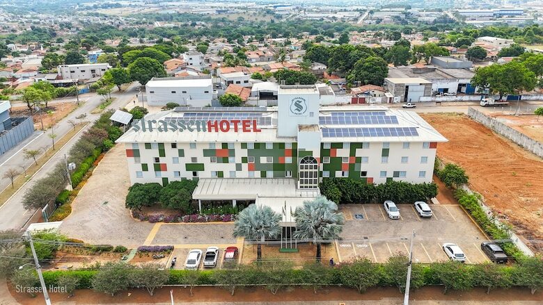 Strassen Hotel