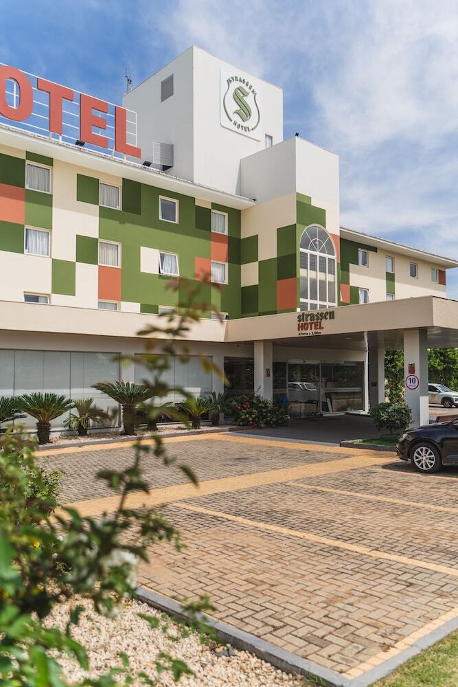 Strassen Hotel