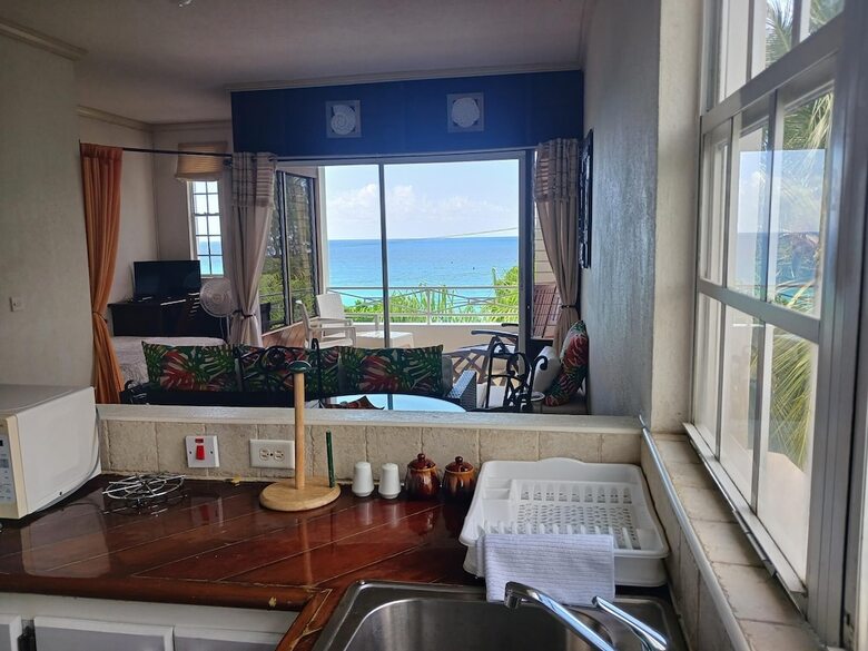 Coral Lane Beach Apartments