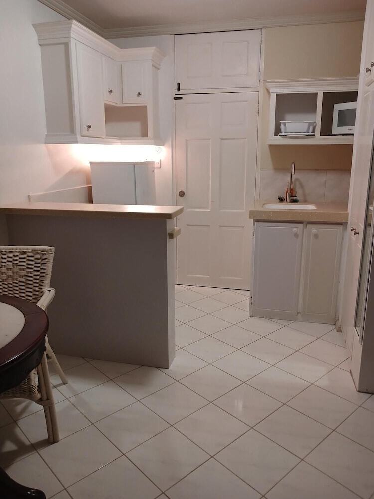 Coral Lane Beach Apartments