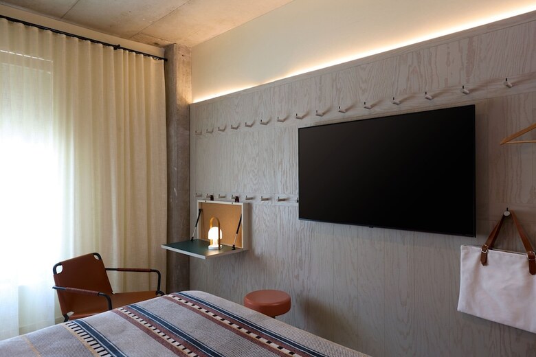 Hotel Moxy Charleston Downtown