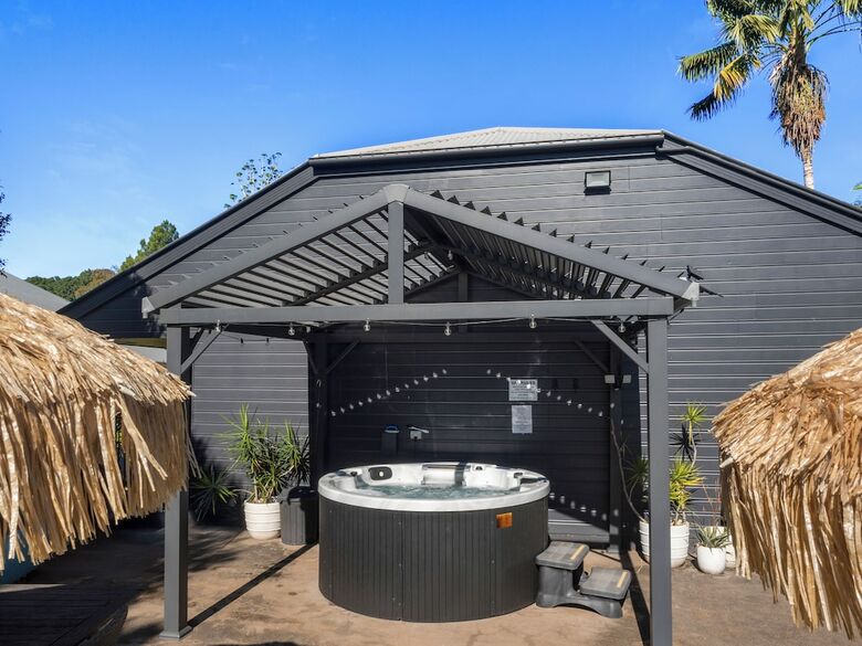 Arabella Garden Inn Motel