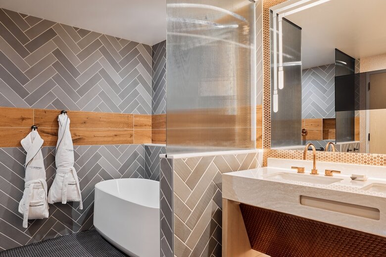 Hotel The Godfrey Detroit, Curio Collection By Hilton