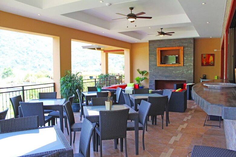 Casa De Monta�a Bed & Breakfast