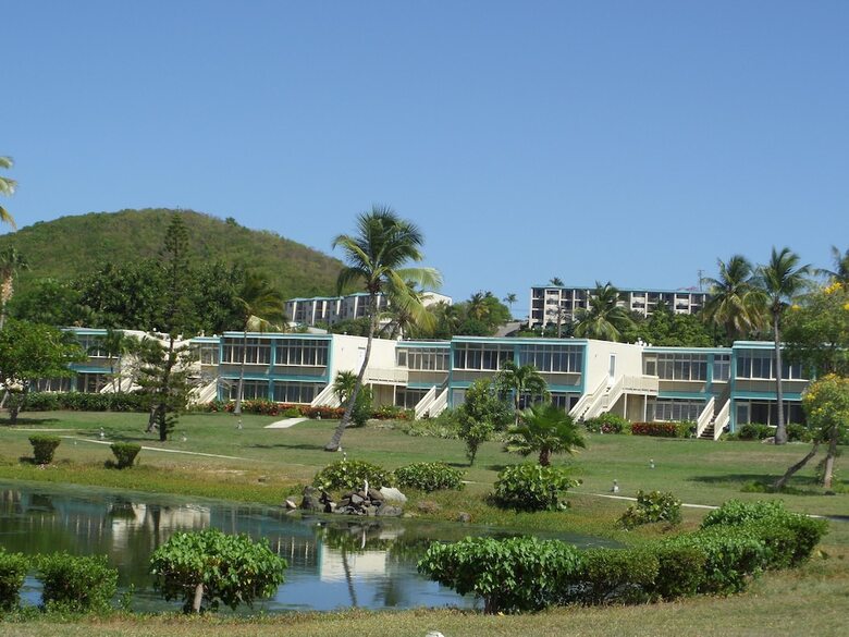 Aparthotel Crystal Cove Villas