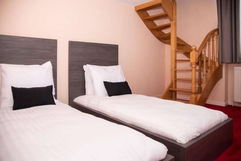 La Bourse Hotel