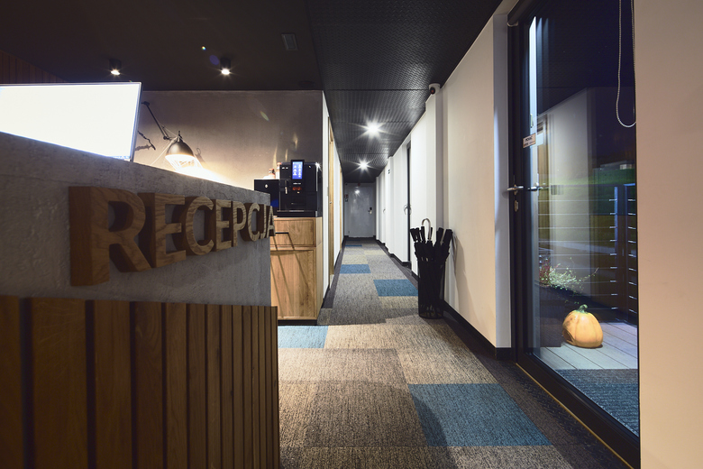 New Port Hotel