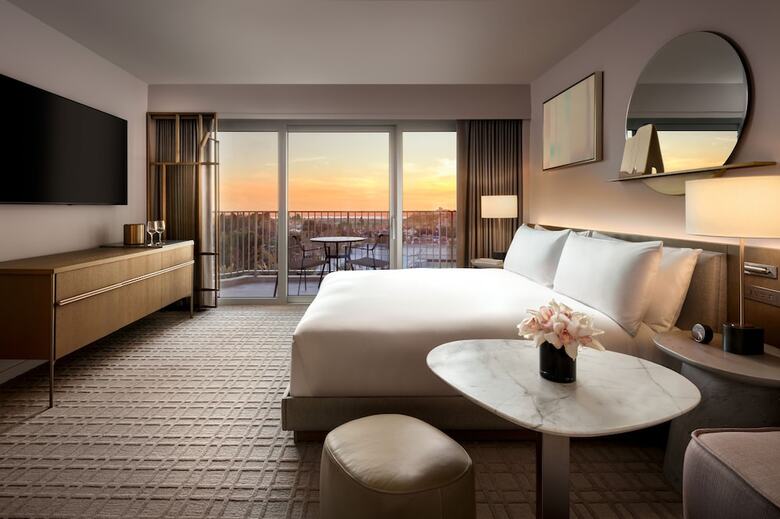 Hotel Fairmont Century Plaza Gold Experience