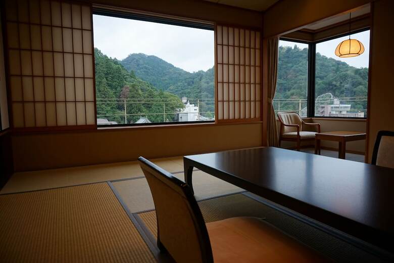 Arima Onsen Hanano ? Adults Only