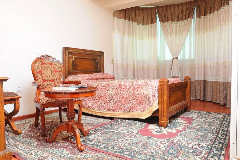 Hotel Grand Guest House