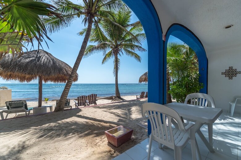 Del Sol Beachfront Hotel And Condos
