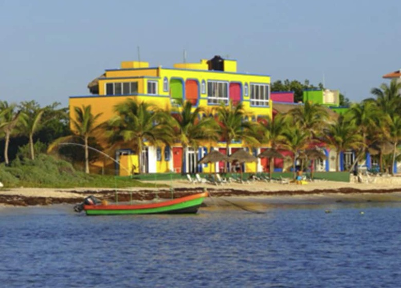 Del Sol Beachfront Hotel And Condos