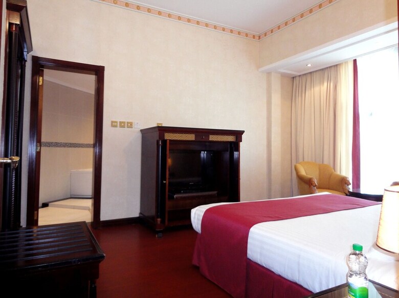 Beach Bay Hotel