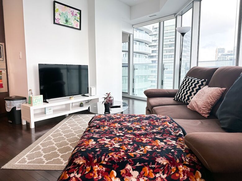 Hotel Luxury 2 Bedroom Lakeview
