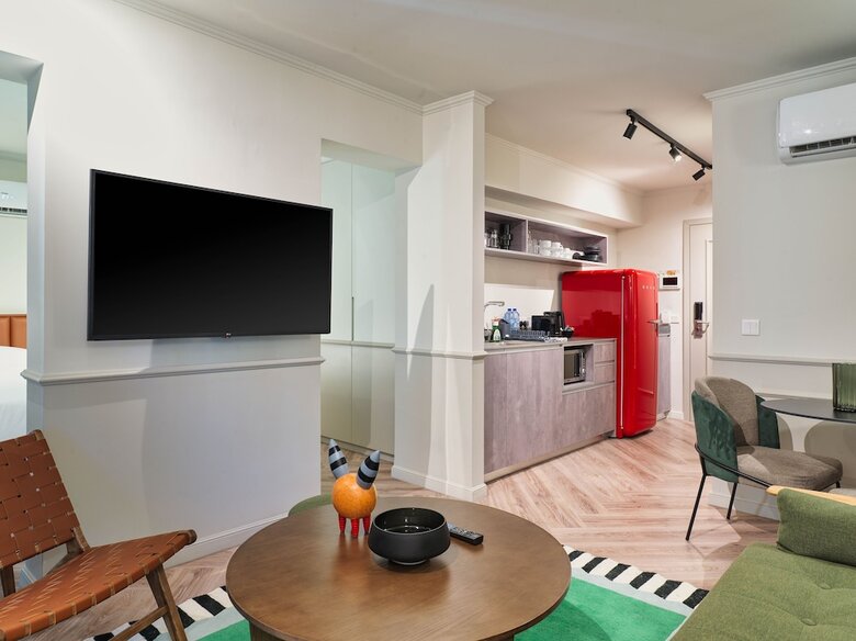 Aparthotel Liv The City Suites