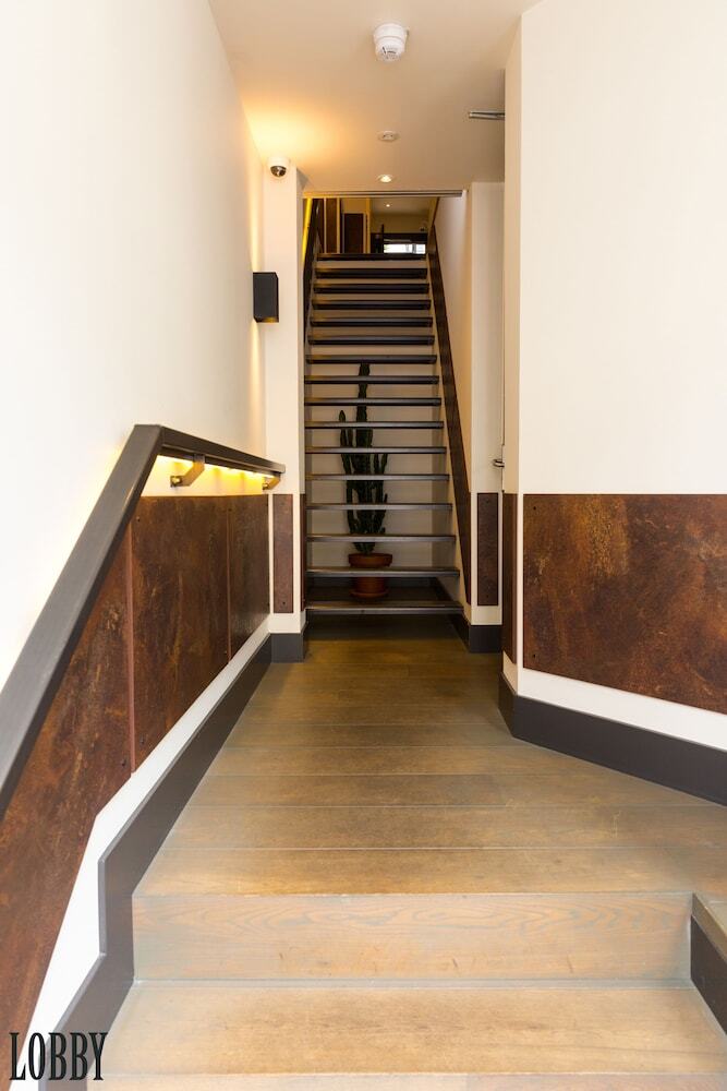 Hotel Manzo's Suites