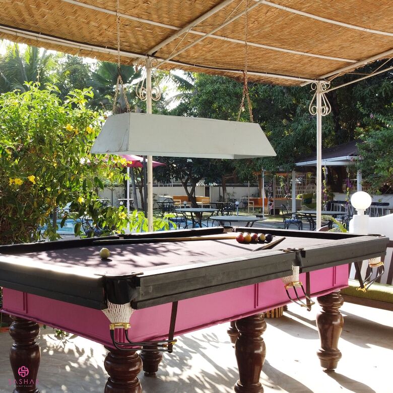 Hotel Sashas Holiday Village