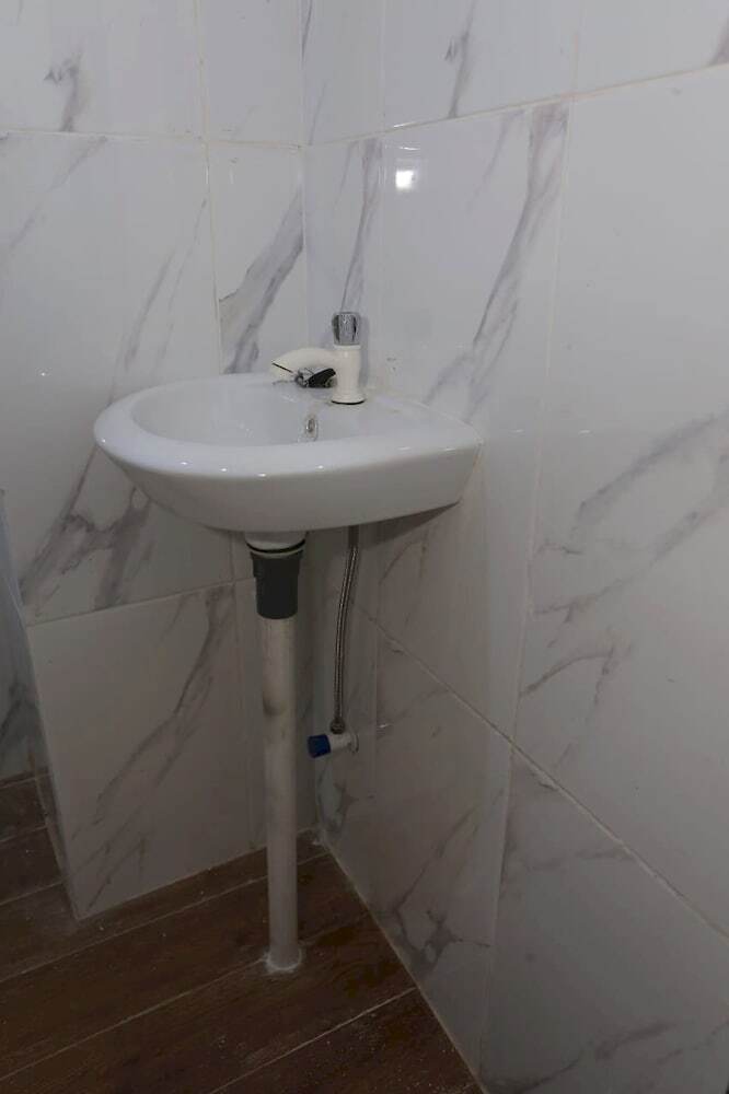 Hotel Oyo 93356 Pondok Cirendeu