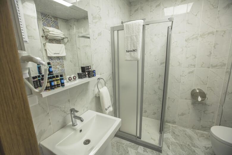Express Inci Airport Hotel