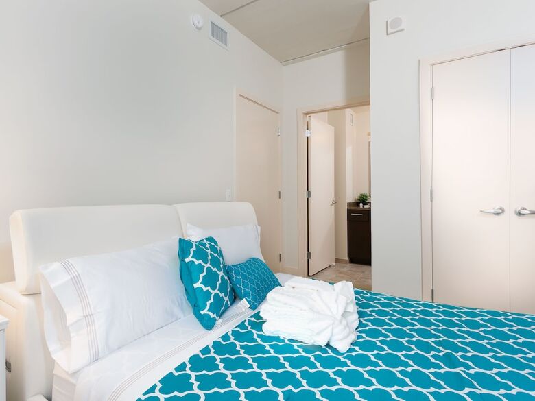 Aparthotel Pelican Fully Furnished Apartments