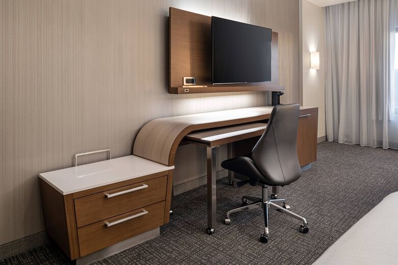 Hotel Courtyard By Marriott Petaluma Sonoma County