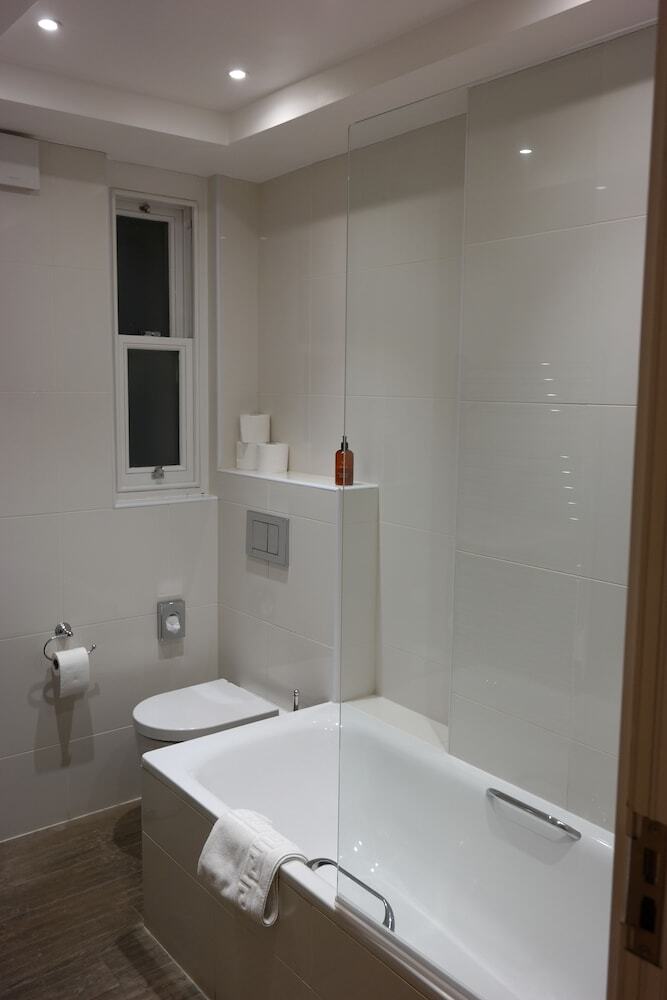 Hotel Alma Rooms