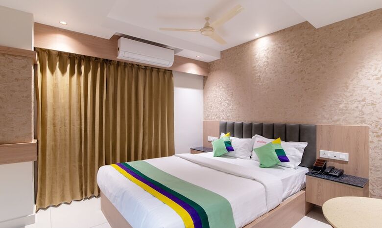 Hotel Treebo Premium New Light Suites