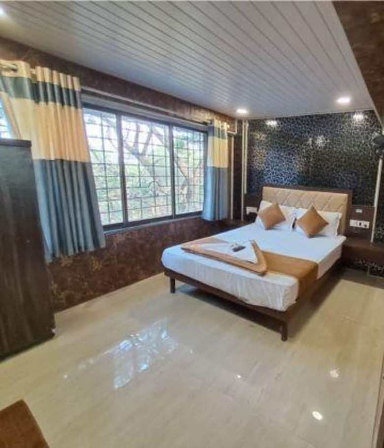 Hotel Fabexpress Ashirwad Residency
