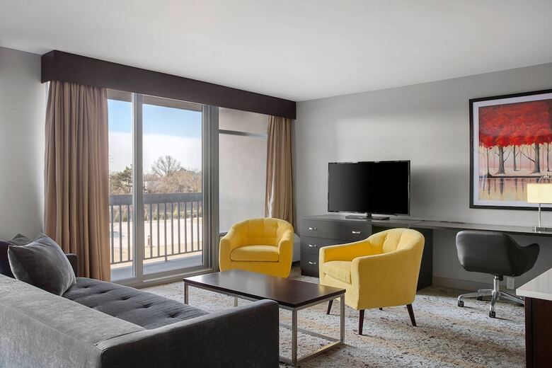 Delta Hotels By Marriott Somerset