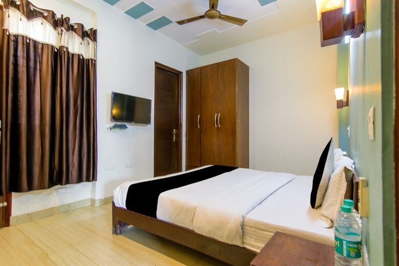 Hotel Red Cherry