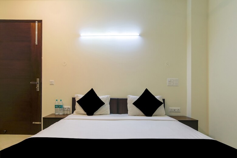 Hotel Red Cherry