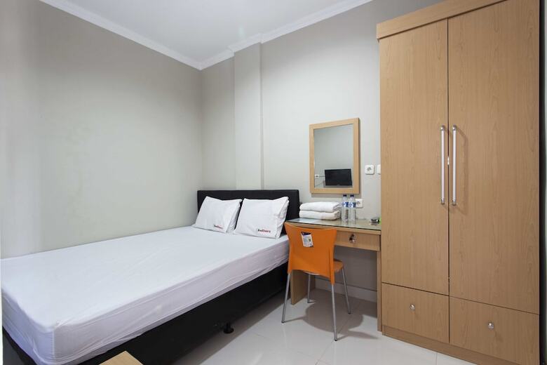 Reddoorz @ Mangga Besar 2