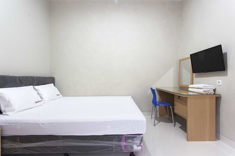 Reddoorz @ Mangga Besar 2