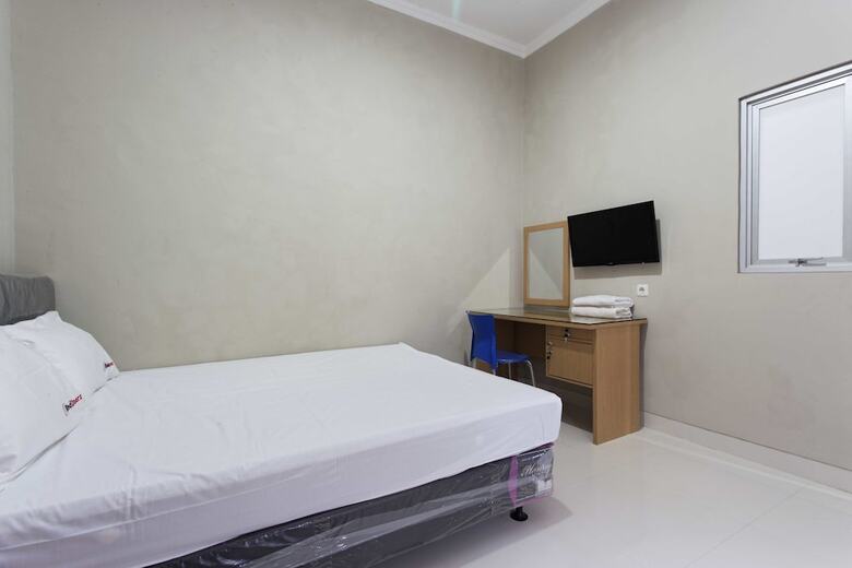Reddoorz @ Mangga Besar 2