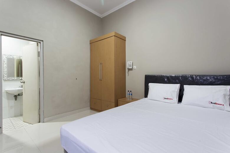 Reddoorz @ Mangga Besar 2