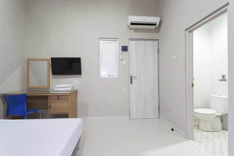 Reddoorz @ Mangga Besar 2
