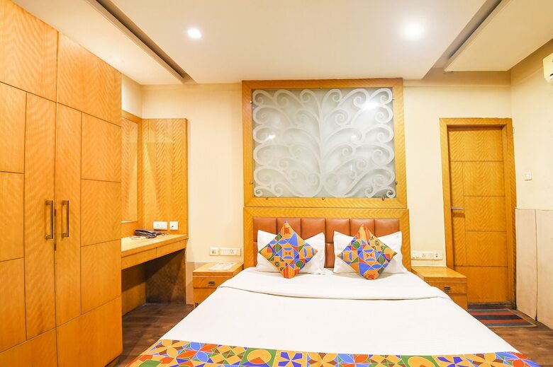 Hotel Fabexpress Abis Residency