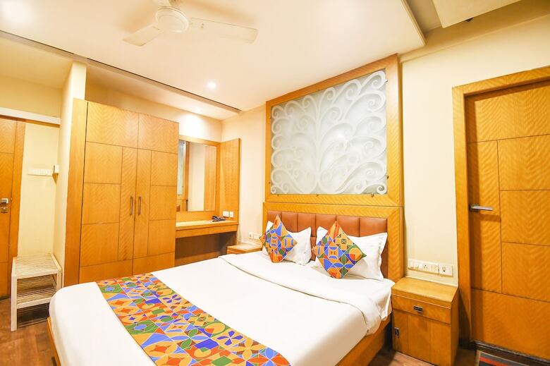 Hotel Fabexpress Abis Residency