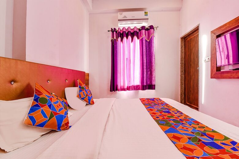 Hotel Fabexpress Raj Palace