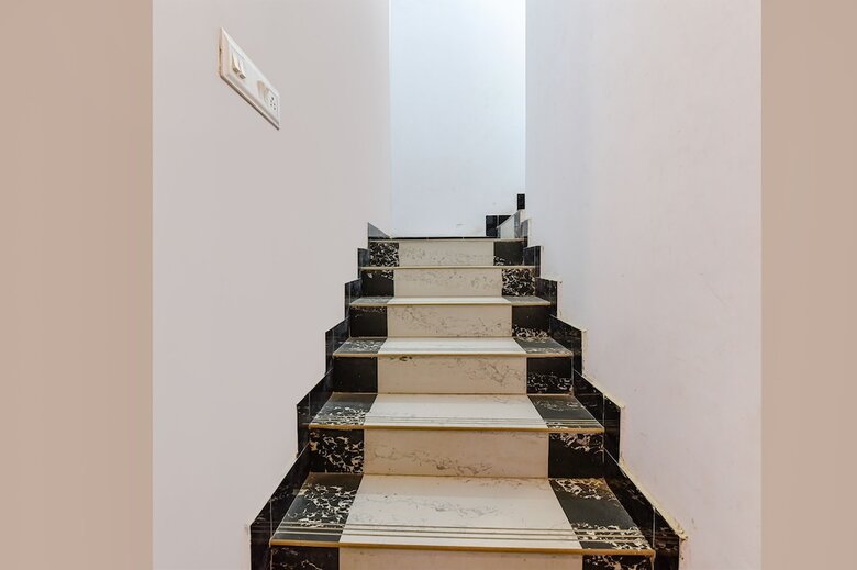 Hotel Fabexpress Raj Palace